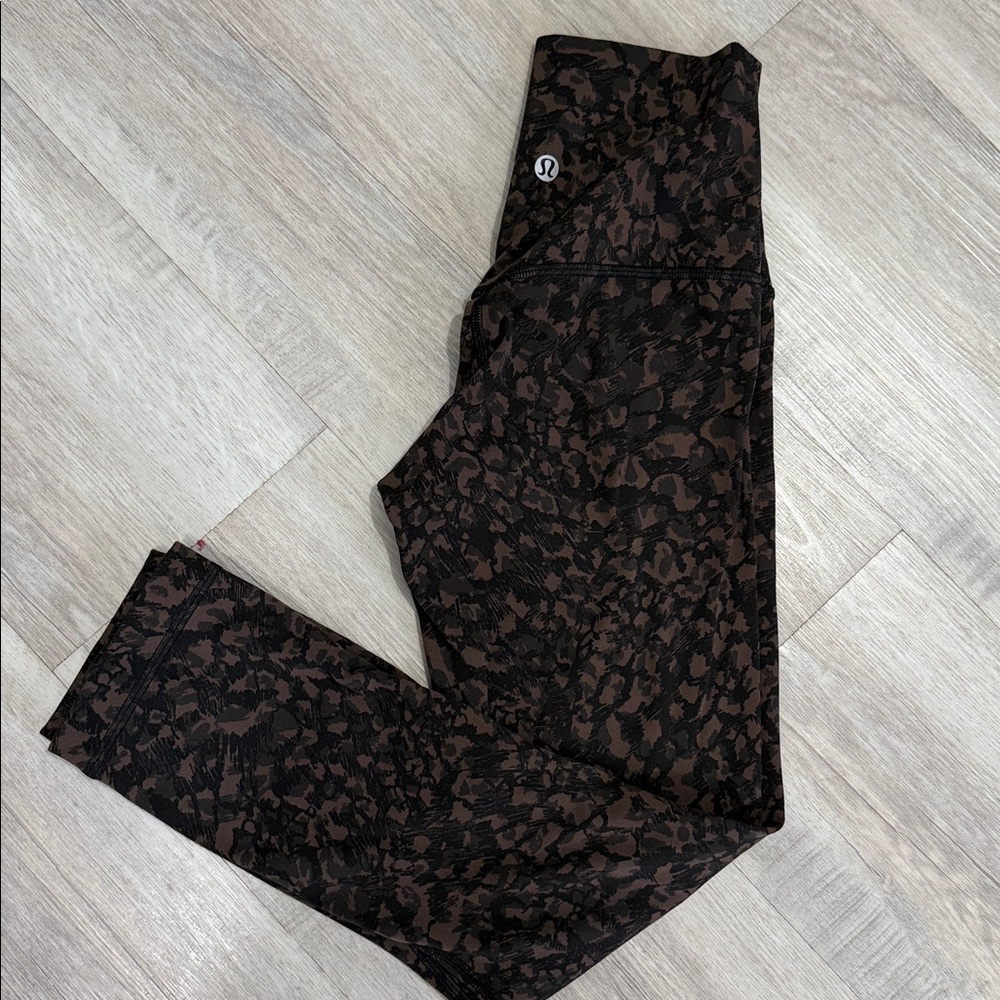 LuLu Brown\Black 3/4 Leggings